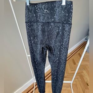 Varley Leggings Size XS (excellent condition)